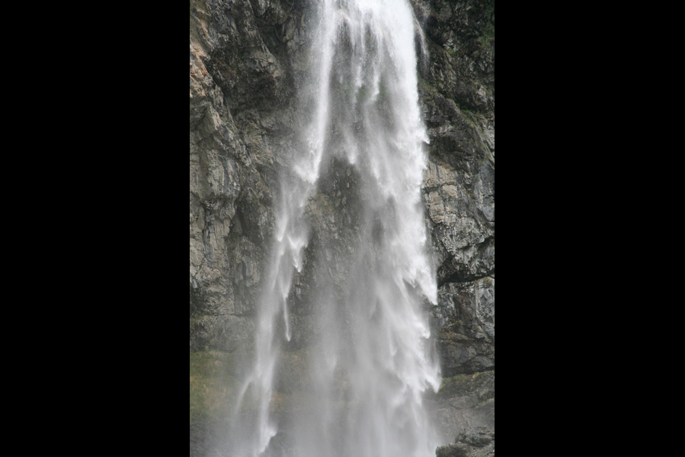 Une cascade en eau, mais dans les Ecrins