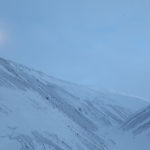 Au-dessus de Longyearbyen...il est déconseillé d'aller plus loin sans fusil